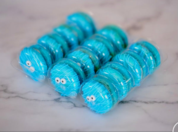 Cookie Monster Macarons! - Cookies n' Creme Cookies